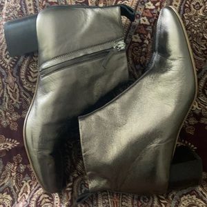 Made in Italy- Everlane Day Boot